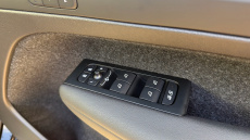 Volvo XC40 2.0 B3P Plus Dark 5dr Auto Petrol Estate